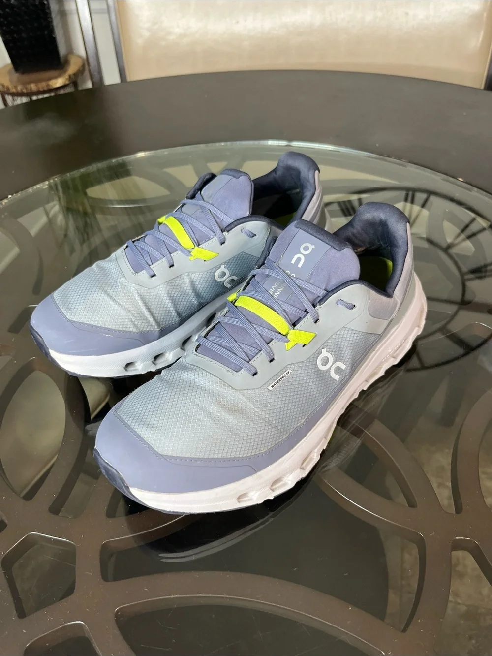 ON Cloudvista 2 Men’s Athletic Sneakers Sz 11